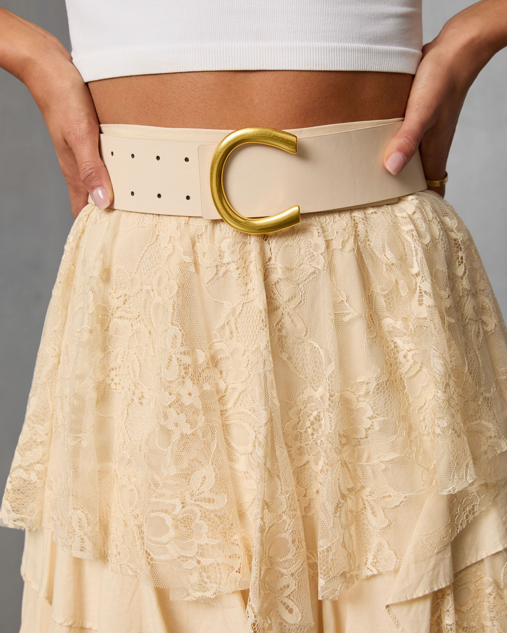 Urgonia Horse Shoe Buckle Waist Belt - Image 4