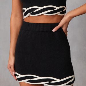 Telima Twist Contrast Hem Knit Skirt