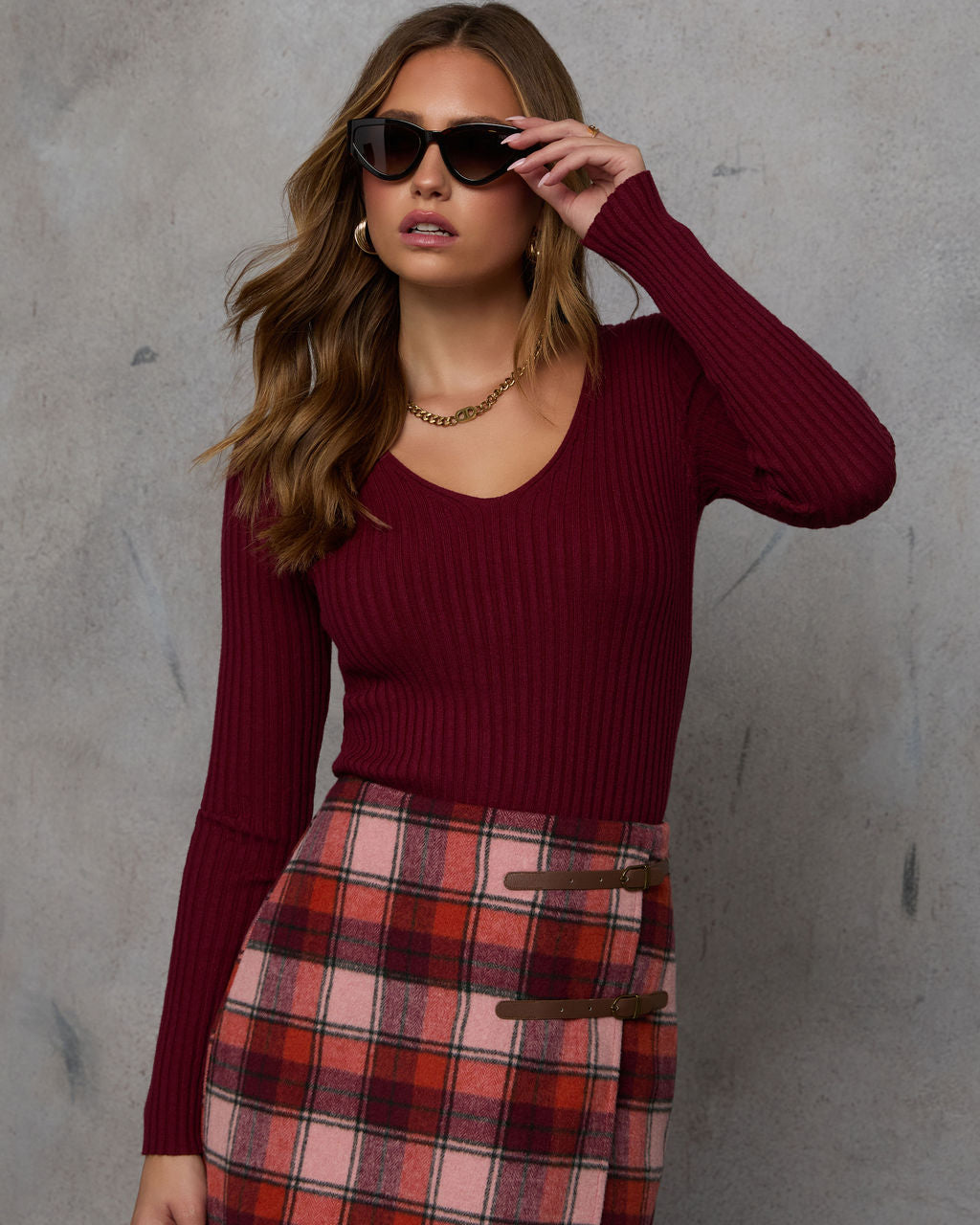 Jamilah Ribbed V Neck Sweater - Image 11