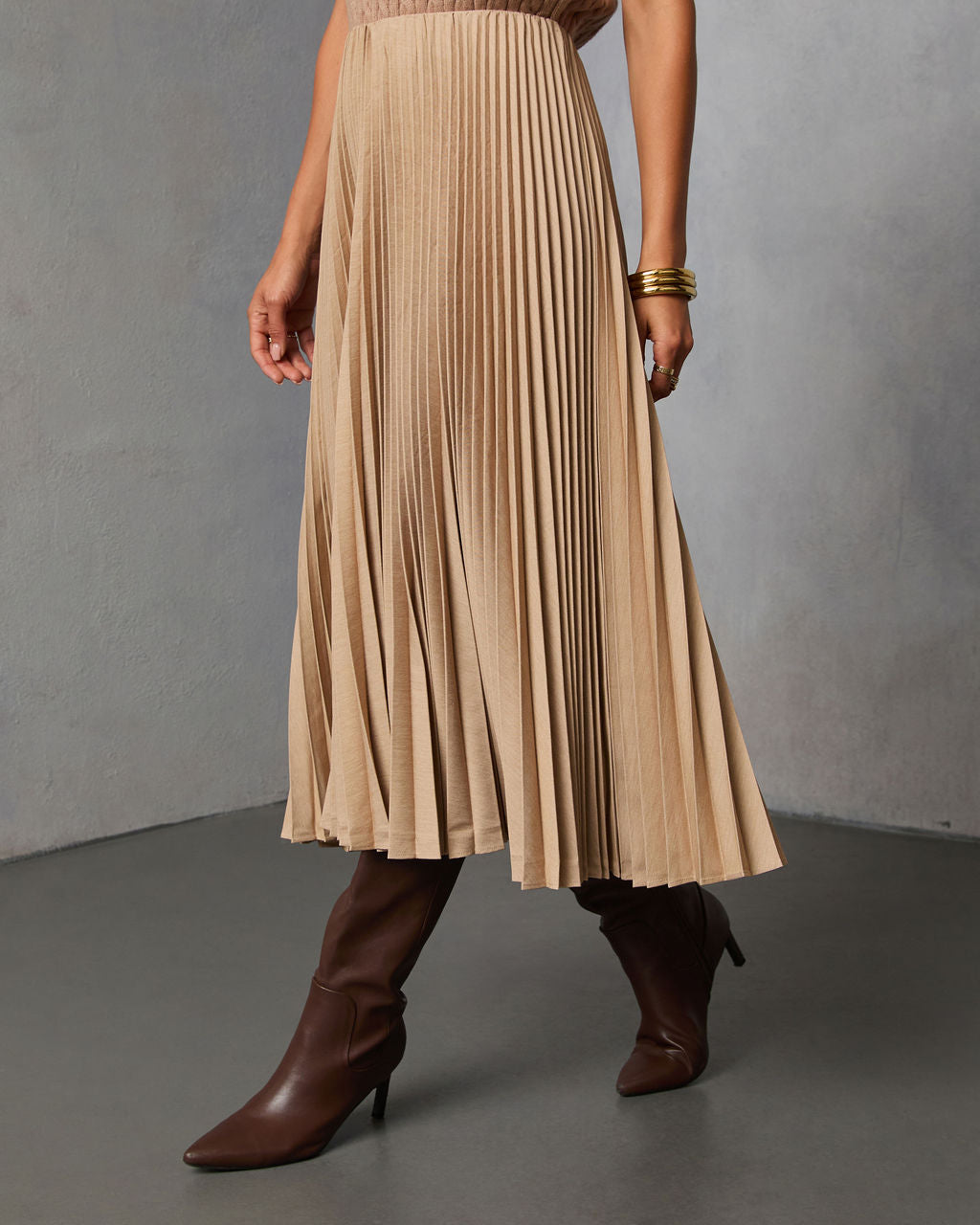 Vionette Pleated Midi Skirt - Image 9