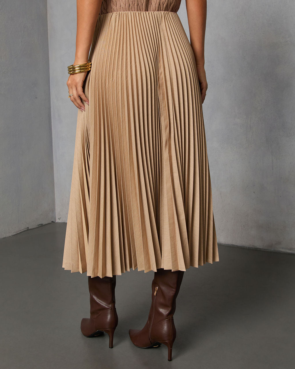 Vionette Pleated Midi Skirt - Image 10