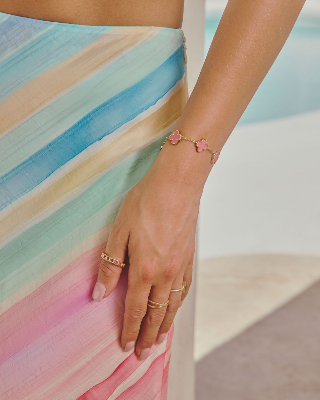 Capri Crush Clover Charm Bracelet - Image 4
