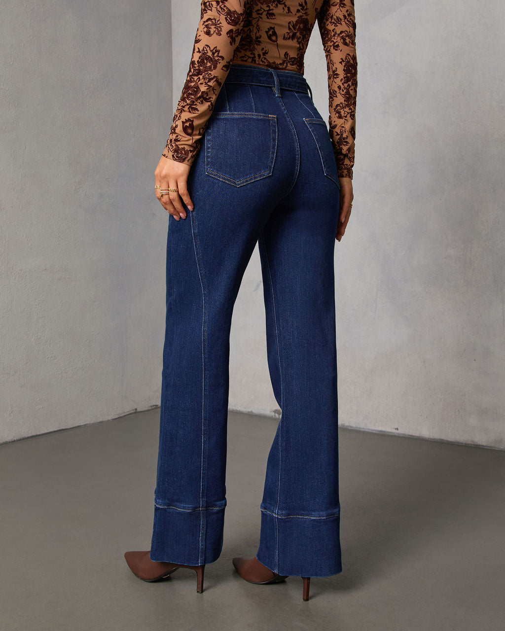 Harloe 90s Vintage Stretch Flare Jeans - Image 4