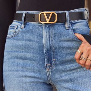 Shes Iconic Vici Logo Belt