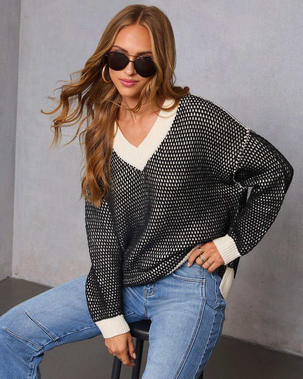 Lesiette Contrast Crochet Knit Sweater - Image 3