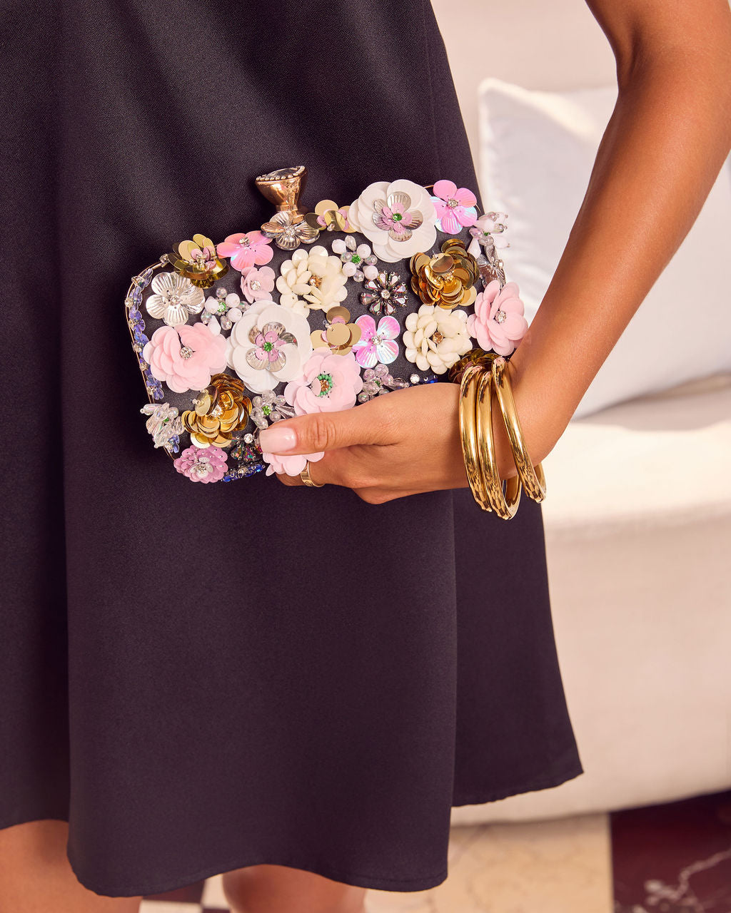 Like Wildflowers Floral Embroidered Clutch - Image 12