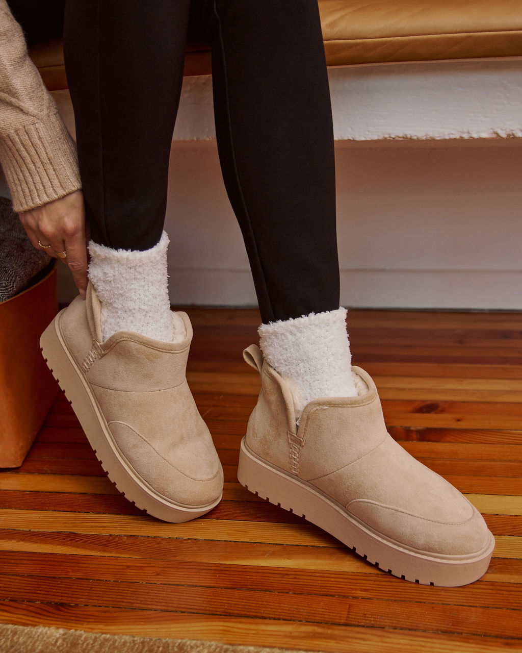 Isenrae Slip Ankle Boot - Image 5