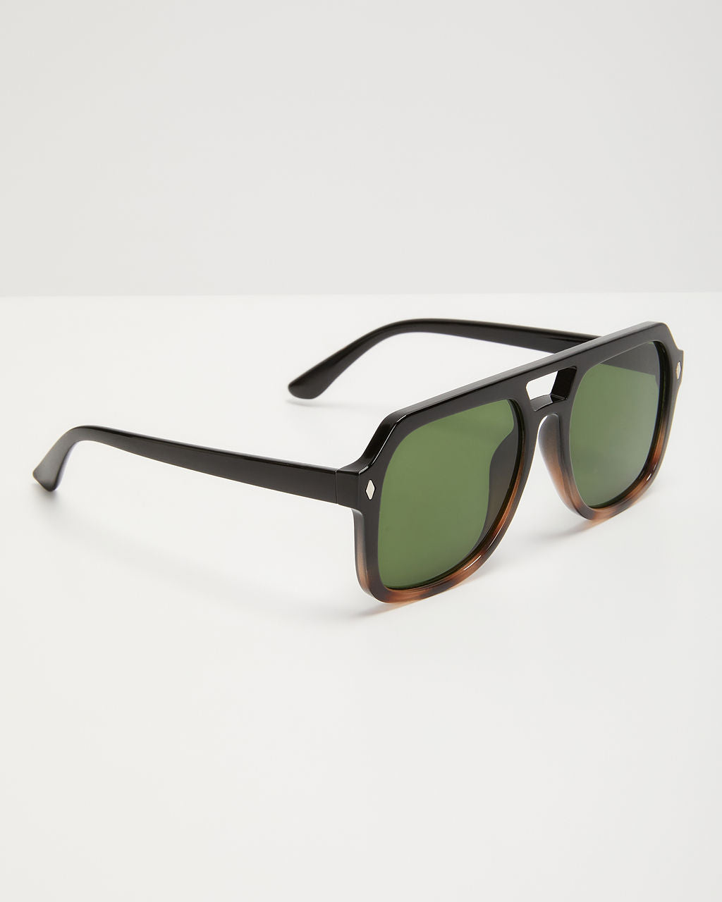 City Slicker Aviator Sunglasses - Image 4